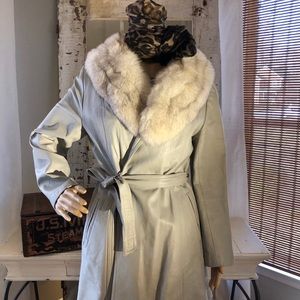 Gray leather coat, Vintage, Fur collar